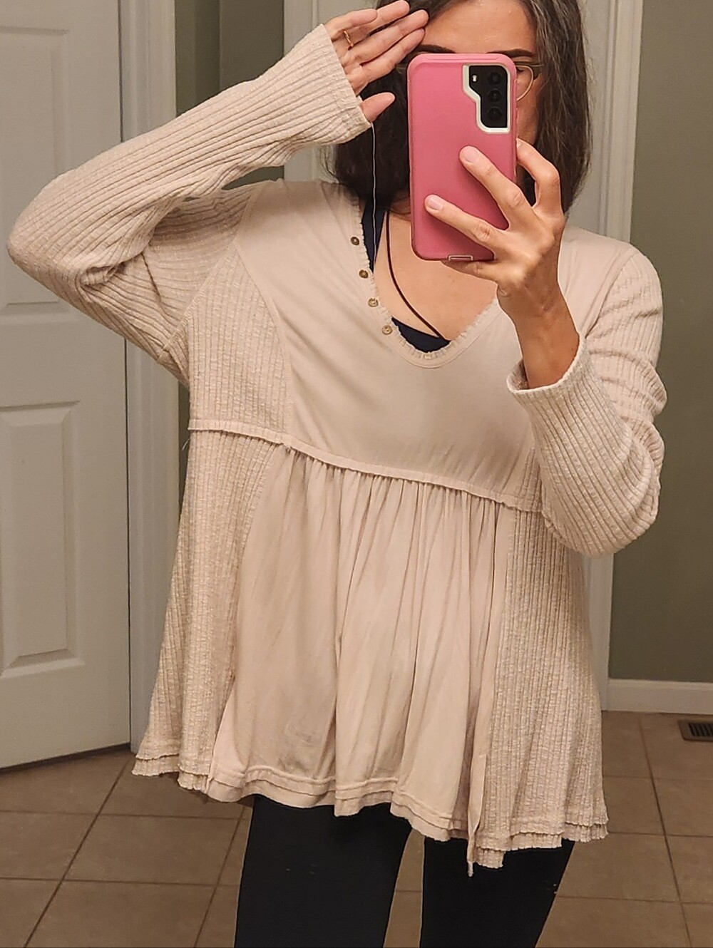 entro Blouse Size L Cream V-Neck Babydoll Tunic Maternity